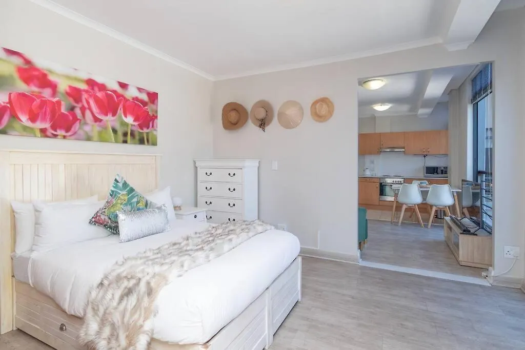 Urban Living In The Square Apartment Cape Town 0*,  South Africa